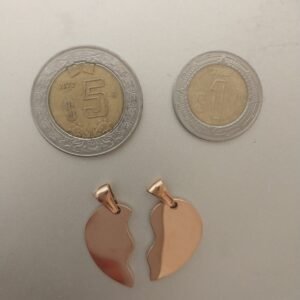 Corazón (2 mitades) ACERO INOXIDABLE color oro rosa, con grabado personalizado. Para tu amor y para ti.